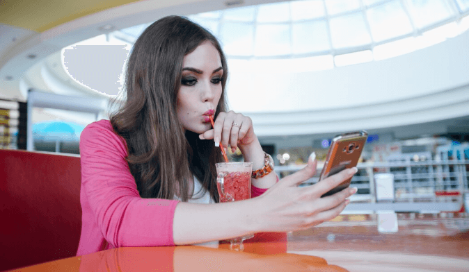 The Smartphone Market Faces Its Biggest Disruption in a Decade