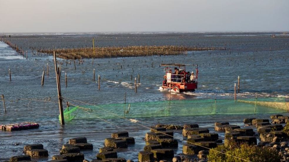How Satellite Imagery is Exposing Illegal Fishing Operations Globally