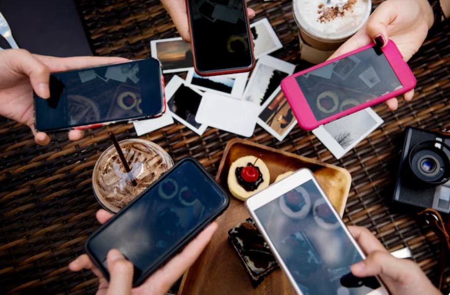 The Evolution (and Extinction) of the Smartphone