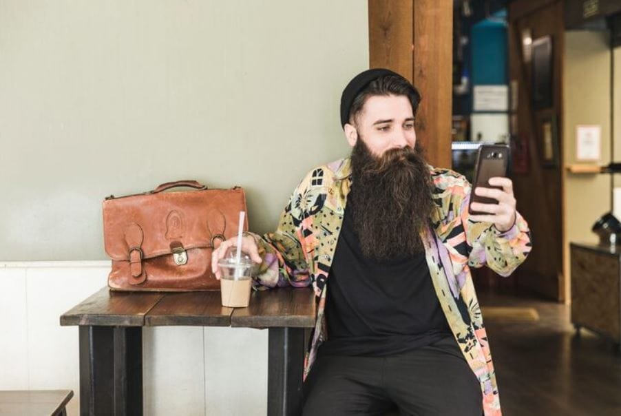 The ‘Dumbphone’ Renaissance, Why Gen Z is Ditching Apple for Minimalist Tech
