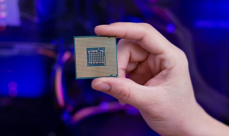Why Optical Computing Could Be the Successor to the Silicon Chip