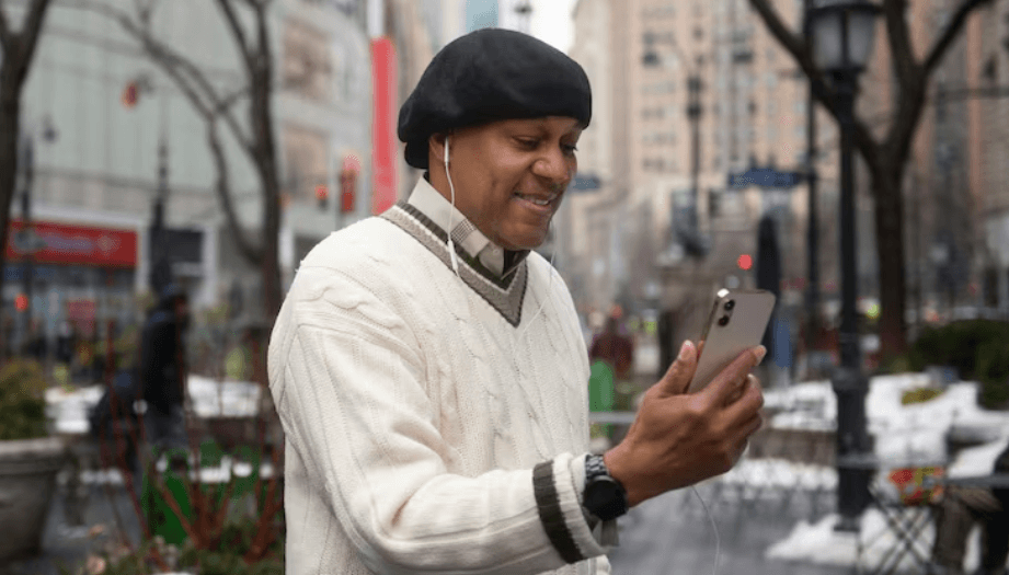 Smartphone Project Could Connect Millions Across Africa